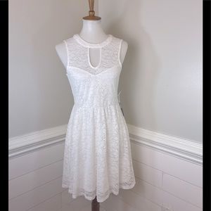As U Wish White Floral Lace Dress M (jr.) FREE SHIP